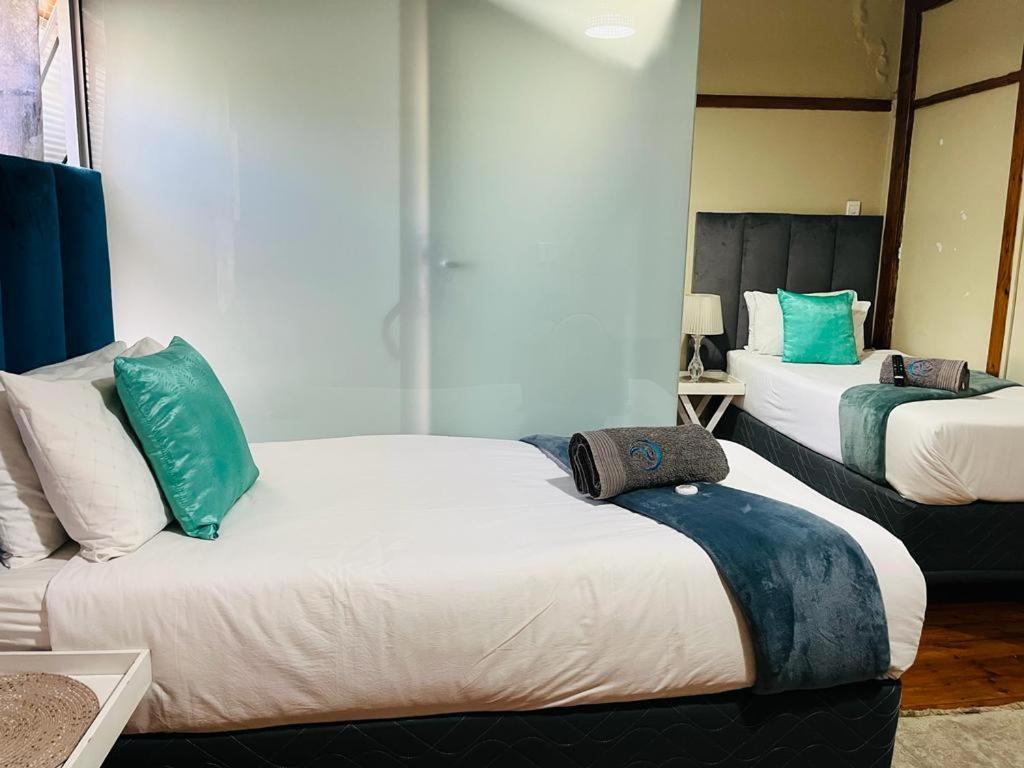 St Eve Lodge & Spa 블룸폰테인 외부 사진
